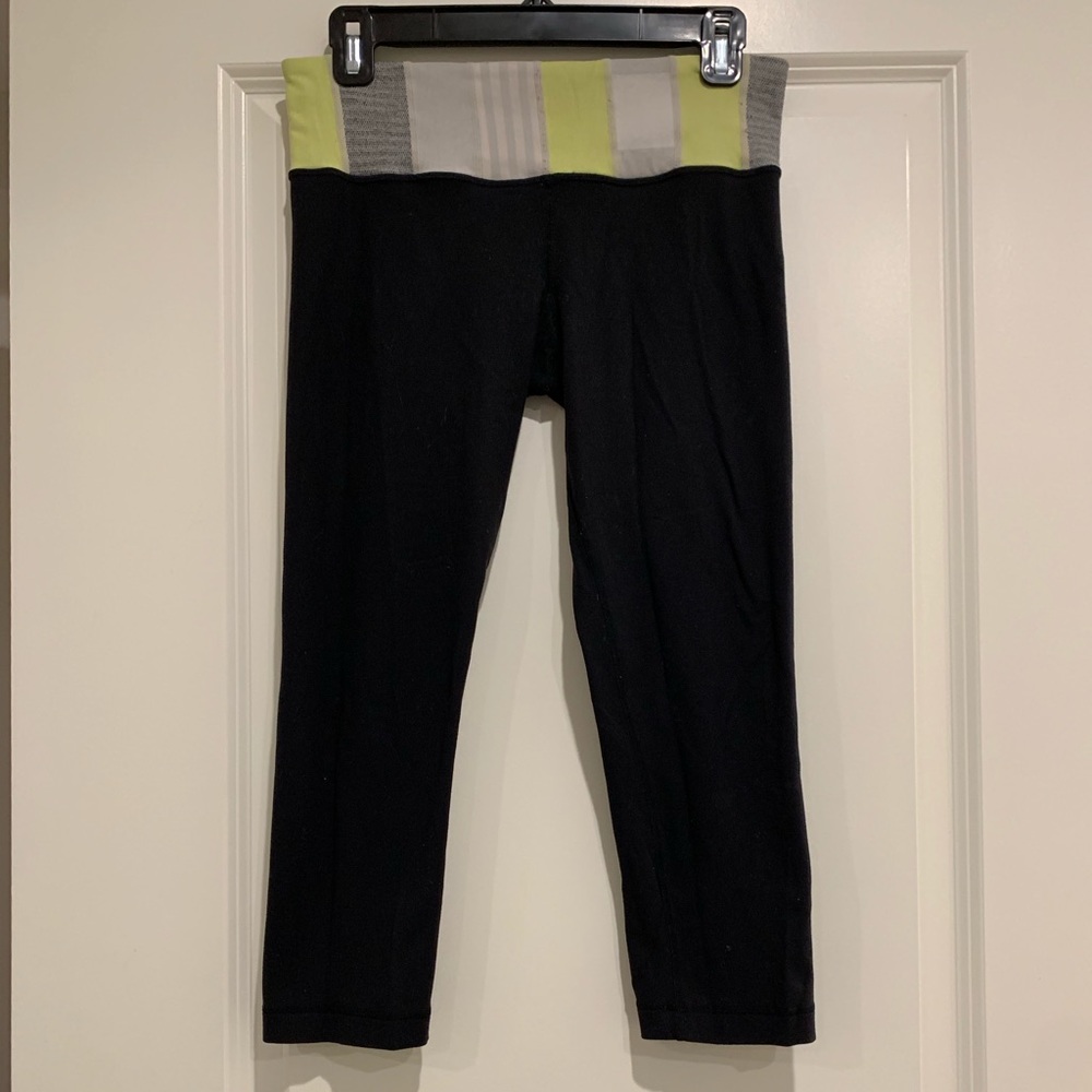 Lululemon wonder under crop